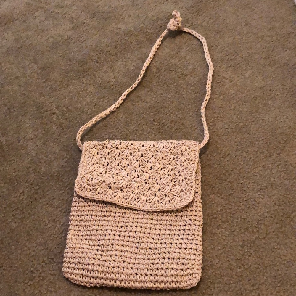 100% paper woven crossbody